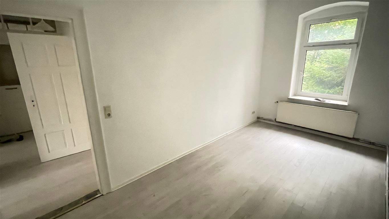 Modernisierte 3-Zi-Wohnung mit großer Küche*nur 200m zum S Hilbersdorf* – Chemnitz – Vorschaubild 3