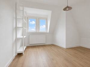Wohnen über den Dächern: 3,5 Zimmer mit Altbaucharme – 28207 Bremen – Vorschaubild 4