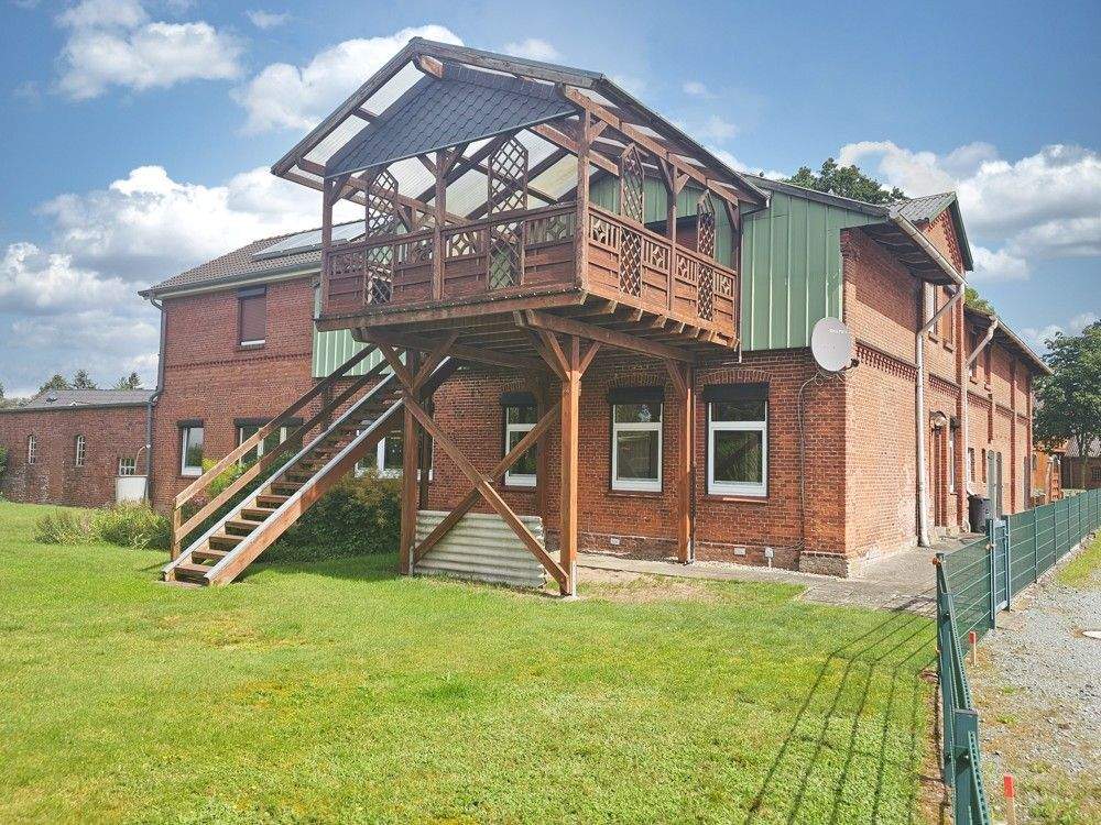 Vielseitiges Wohnhaus mit 2 Wohneinheiten und großzügiger Nutzfläche für Familie und Hobby – Hohn – Vorschaubild 7