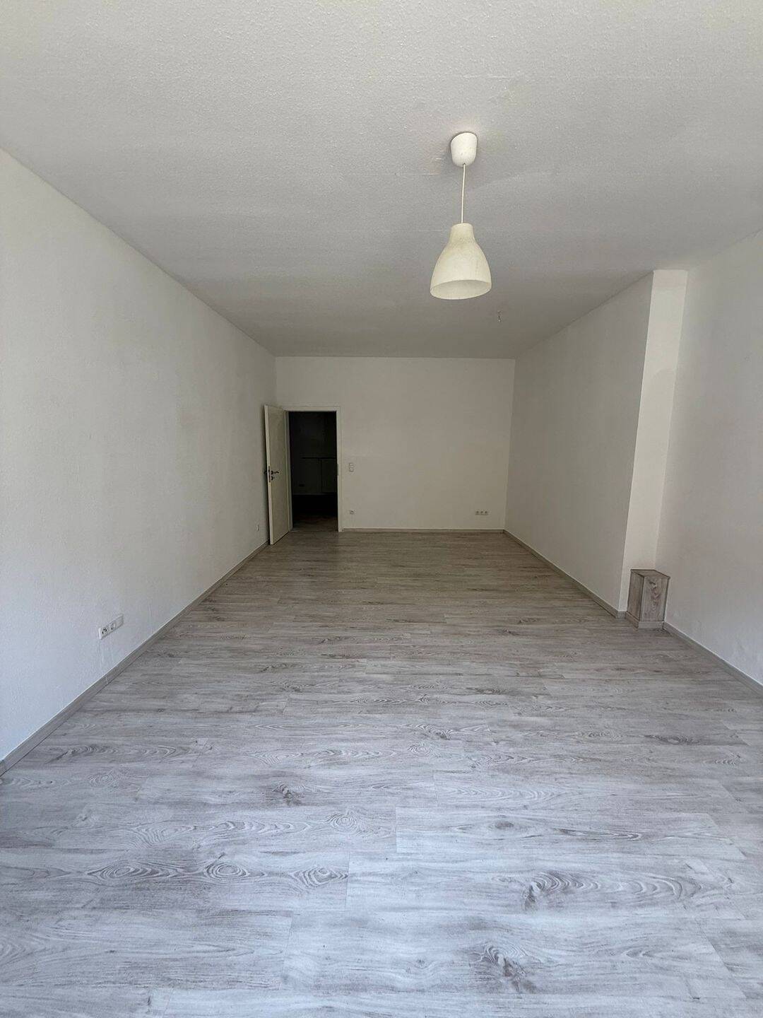 Erdgeschoss-4-Zimmer-Wohnung mit Garten in Duisburg – Duisburg – Vorschaubild 4