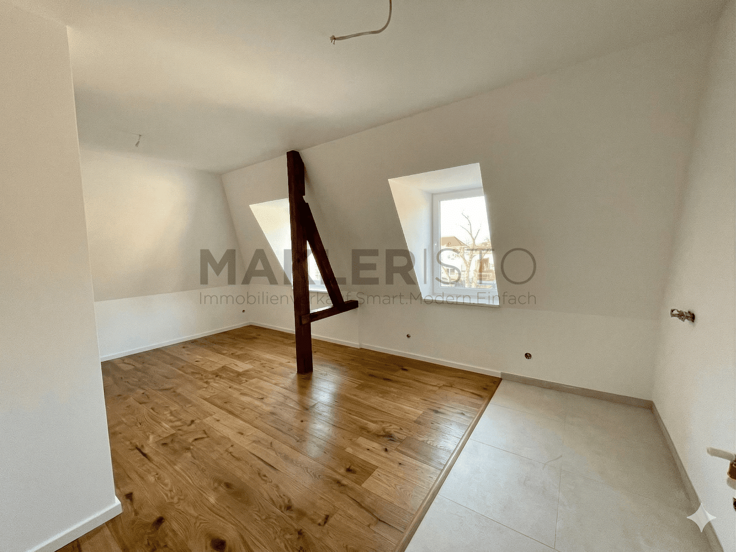 **Modernisierte 2,5-Zimmer-Dachgeschosswohnung mit offener Wohnküche & Fußbodenheizung** – Dresden – Vorschaubild 4