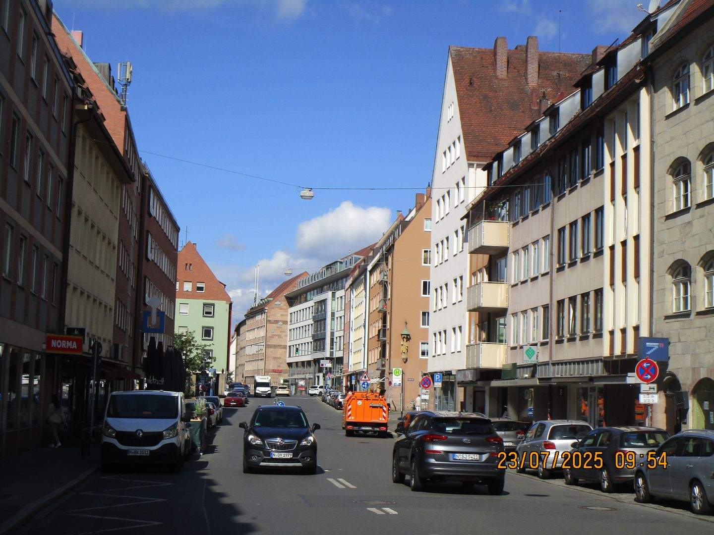 Wir vermitteln Mehrfamilienhäuser in verschiedenen Nürnberger Stadtteilen zwischen 1.500.000,00 und 5.000.000,00 €.
