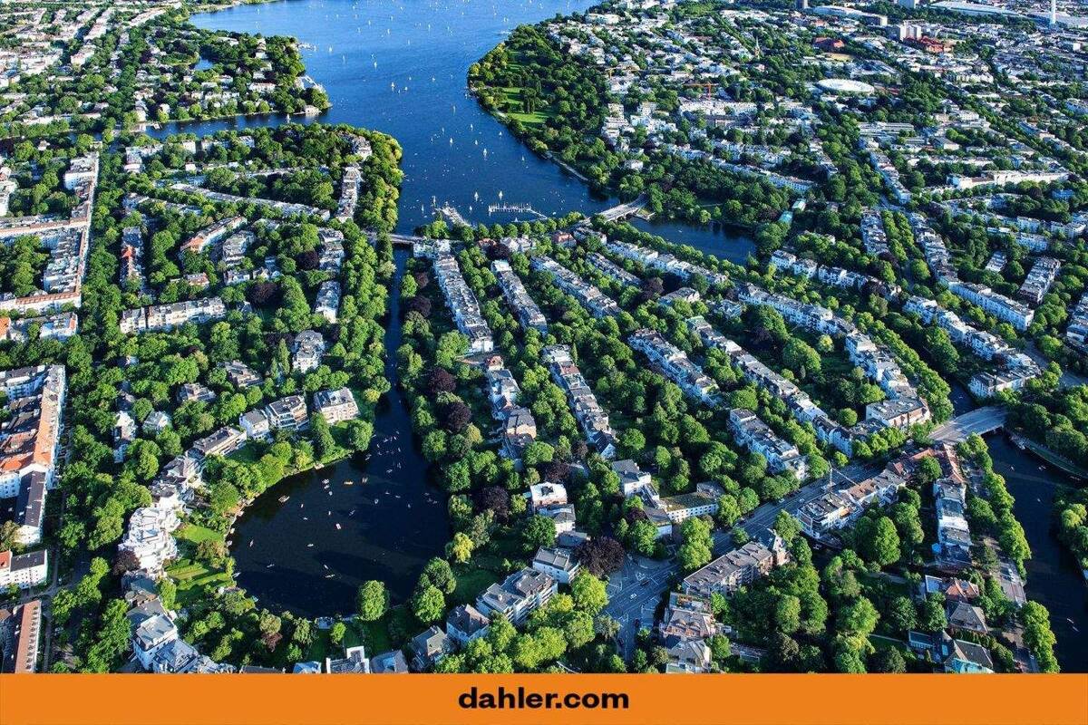 Eigentumswohnung in direkter Alsterlage – ideal für Wohnen und Arbeiten – 22301 Hamburg – Bild 1 von 9