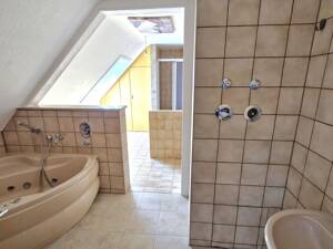 Sie suchen das Besondere? Individuelle 3 ½- bis 4-Zi.-Maisonette-ETW perfekt zwischen City und Röthelheimpark gelegen – 91052 Erlangen – Vorschaubild 6