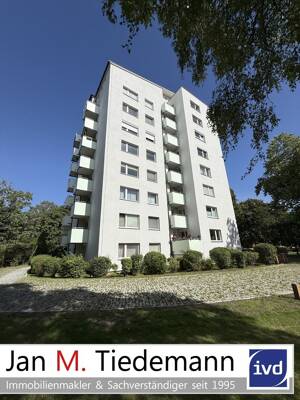 Freie gepflegte 2 Zimmer ETW im dritten Stock (Fahrstuhl) mit Balkon