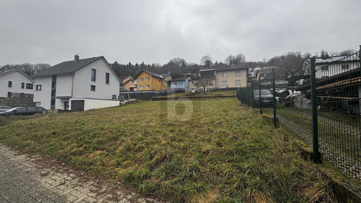 IHR BAUPLATZ IHR TRAUMHAUS  BAUPLAN INKLUSIVE