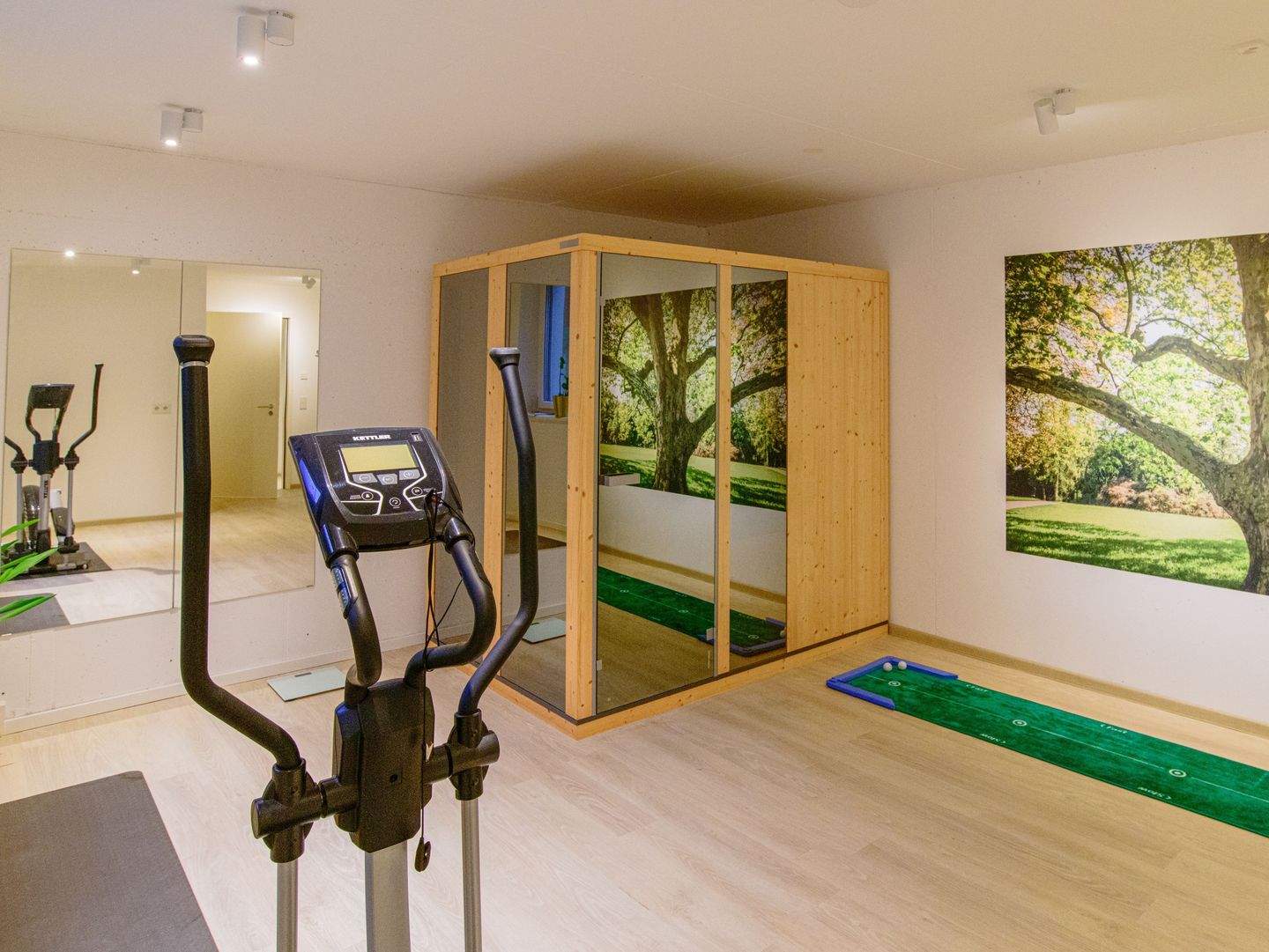 Gemütliches Apartment mit wöchentlichem Reinigungsservice & Fitnessstudio im Haus, perfekte Lage in Bogenhausen – München – Vorschaubild 4