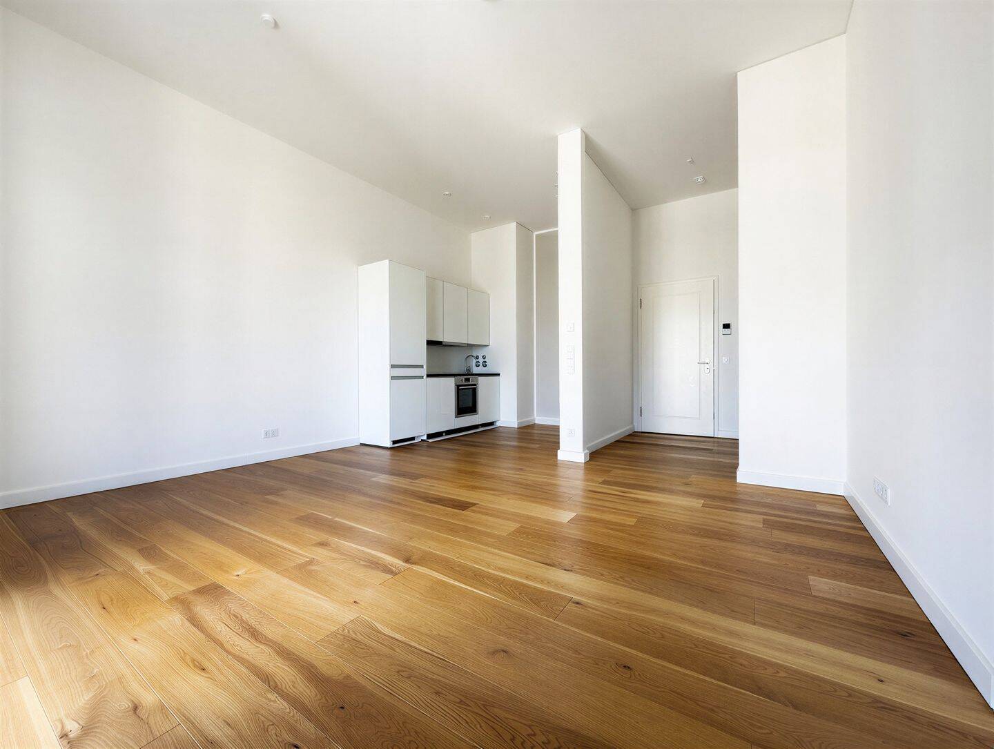 Modernisierte Altbauwohnung mit Balkon im Herzen von Charlottenburg: Stilvolles Wohnen! – Berlin – Vorschaubild 3