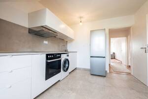 Kapitalanlage mit Perspektive: Moderne 2-Zimmer-Wohnung in 80993 München - Saniert, EBK, Balkon, TG – 80993 München – Vorschaubild 6
