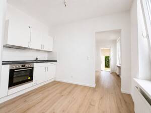 Modernisierte 1-Zimmer-Erdgeschosswohnung mit neuer Einbauküche und modernem Badezimmer – 24143 Kiel – Vorschaubild 7
