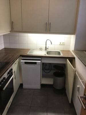 Helle und großzügige 2 Zimmerwohnung EG - Süd-Terrasse - Einbauküche - Tageslichtbad – 91054 Erlangen – Vorschaubild 8
