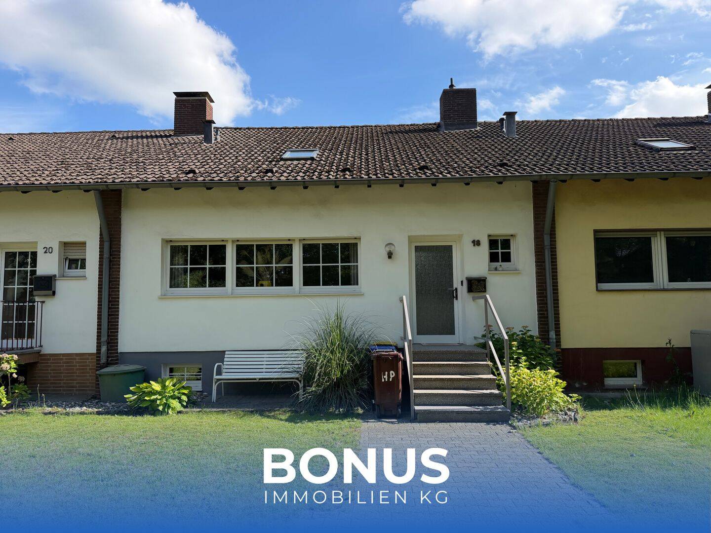 Schickes Reihenhaus in MG-Rheindahlen * ca. 100 m² Wfl. * Grd. ca. 288 m² * sonniger Garten * Garage