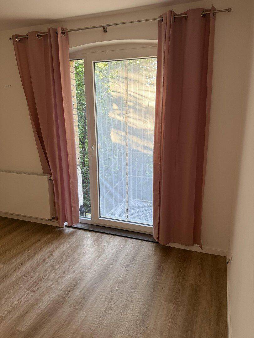 Ruhige Altbauwohnung mit eigenem Grün – Stuttgart – Vorschaubild 9