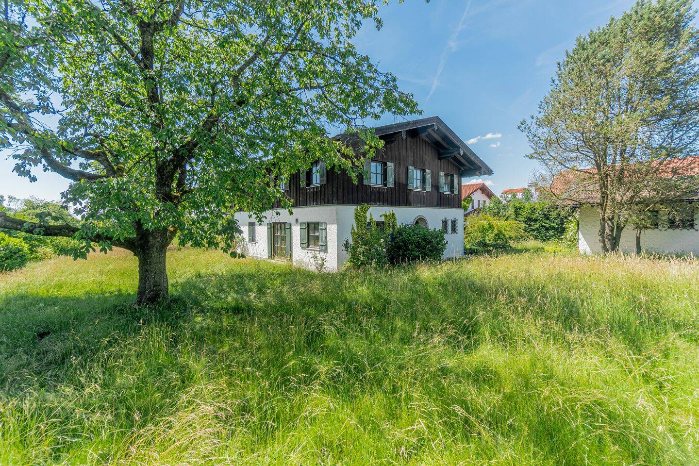 Großzügige Villa auf Traumgrundstück / KAUF GEGEN GEBOT – Griesstätt – Vorschaubild 2