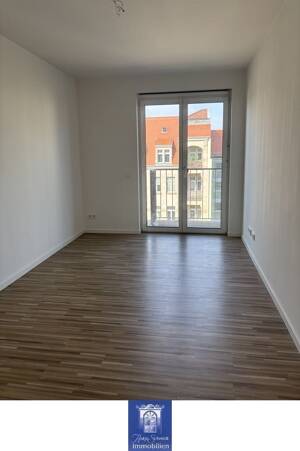 Ihre neue Wohlfühlwohnung! Großer Balkon, attraktive Ausstattung, Bad und Gästebad! – 1187 Dresden – Vorschaubild 8