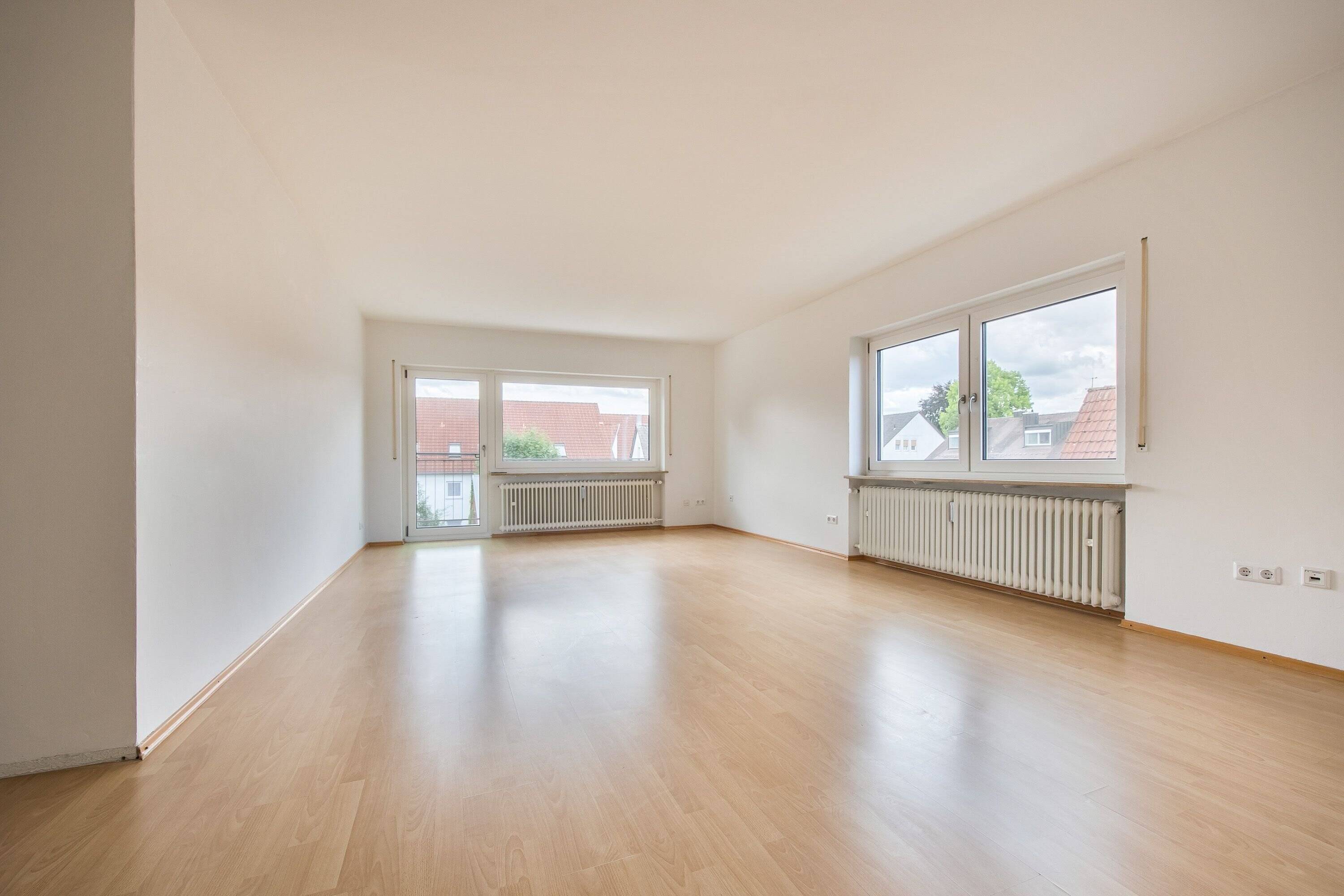 Herrliche 3-Zimmer-Wohnung in sehr guter Lage von Nürnberg-Altenfurt mit großem Balkon und Garage – Nürnberg – Bild 1 von 9
