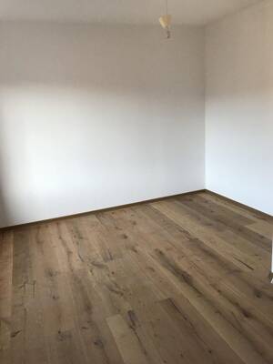 „Perfekt für eine 4er-WG – 105 m² Altbauwohnung mit Gemeinschaftszimmer direkt am Stadtpark“ – 90762 Fürth – Vorschaubild 4