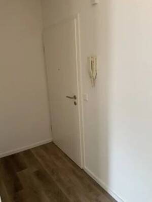 schöne renovierte 2-Zimmer-Wohnung im EG mit Garten – 40789 Monheim am Rhein – Vorschaubild 2
