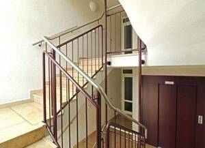 Balkon, Tiefgaragenstellplatz, Aufzug und frisch renoviert – 39120 Magdeburg – Vorschaubild 9