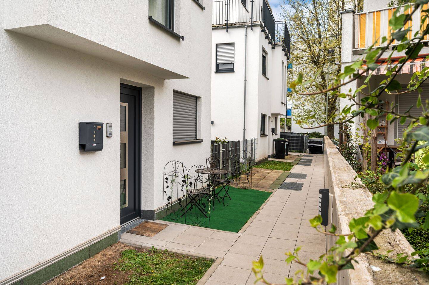 Modernes Stadtleben: Ihr neues Zuhause in einem eleganten Neubau-Townhouse (WE 04) – Frankfurt am Main – Vorschaubild 9