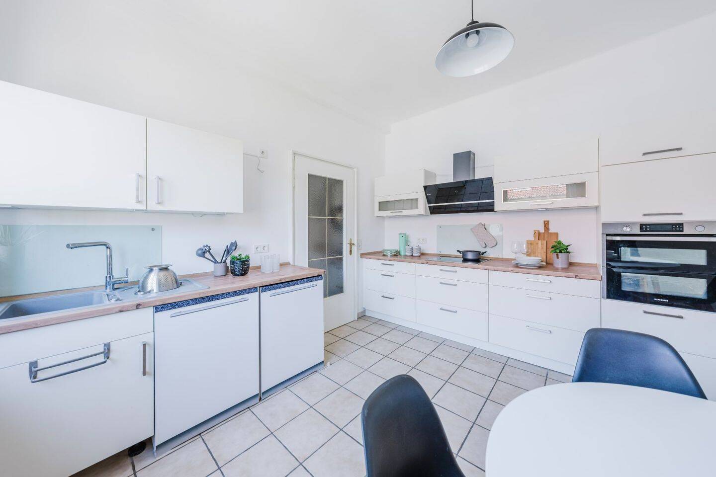 Großzügig wohnen im Kreuzviertel: Altbau-Charme mit 3-4 Schlafzimmern und Parkplatzmöglichkeit – Dortmund – Vorschaubild 6