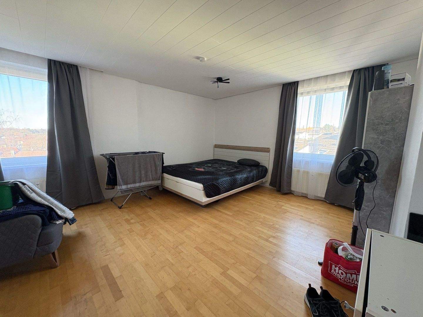 Helle 3/4-Zimmer-Wohnung mit viel Potenzial in Solingen – Solingen – Vorschaubild 3
