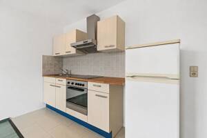 Ruhige 2-Zimmer-Wohnung mit Einbauküche - attraktive Kapitalanlage in Halle-Ammendorf! – 6132 Halle (Saale) – Vorschaubild 4
