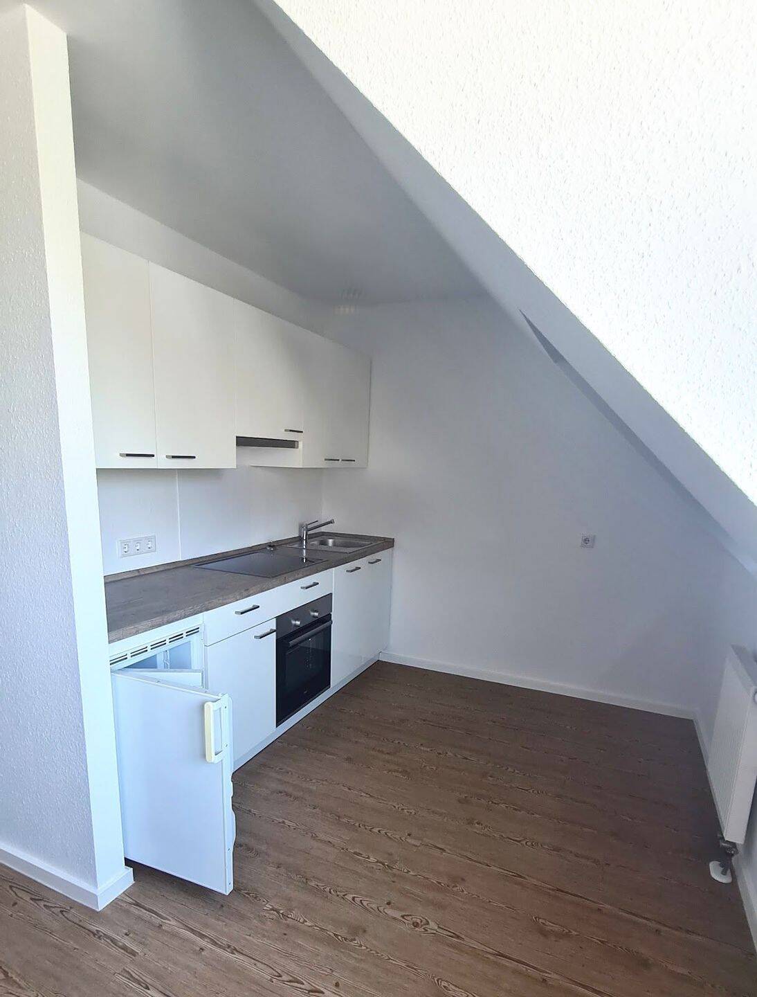 !Senioren-Wohnung! Modernes, barrierefreies 2-Zi.-Apartment - helle Atmosphäre, Einbauküche, Aufzug – Köln – Vorschaubild 8