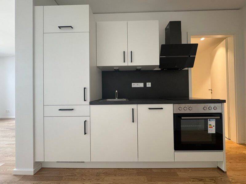 Schöner Wohnen: großzügige 1-Zimmer Wohnung mit Einbauküche im Erstbezug