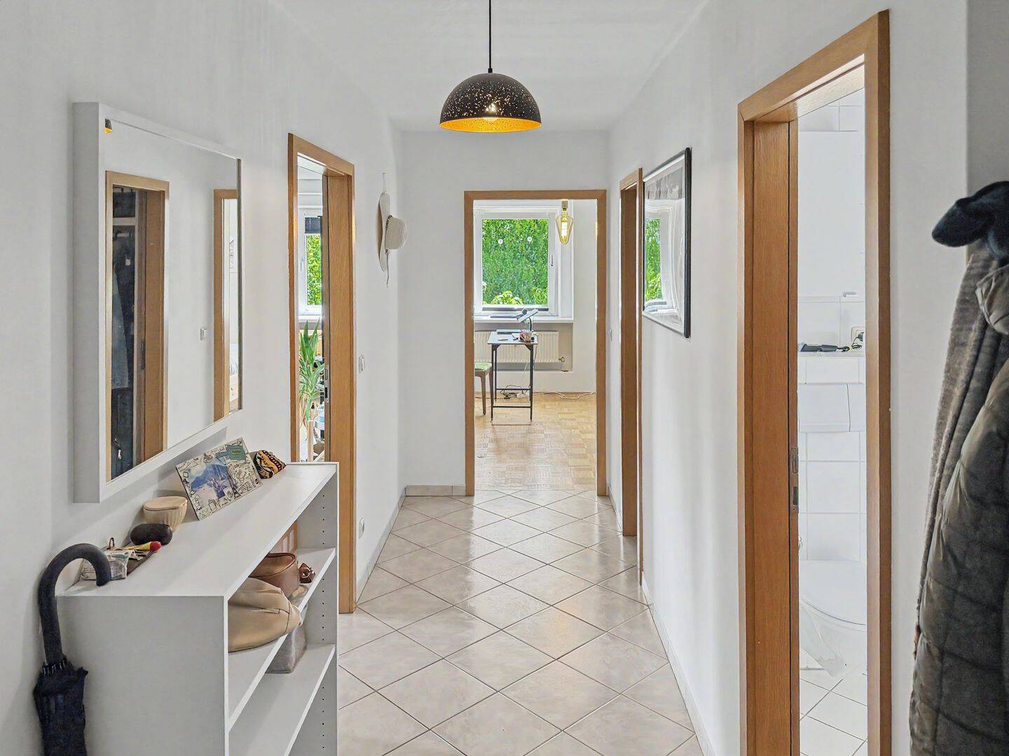 Charmante 2-Zimmer-Dachgeschosswohnung in begehrter Lage von München-Giesing – München – Vorschaubild 2