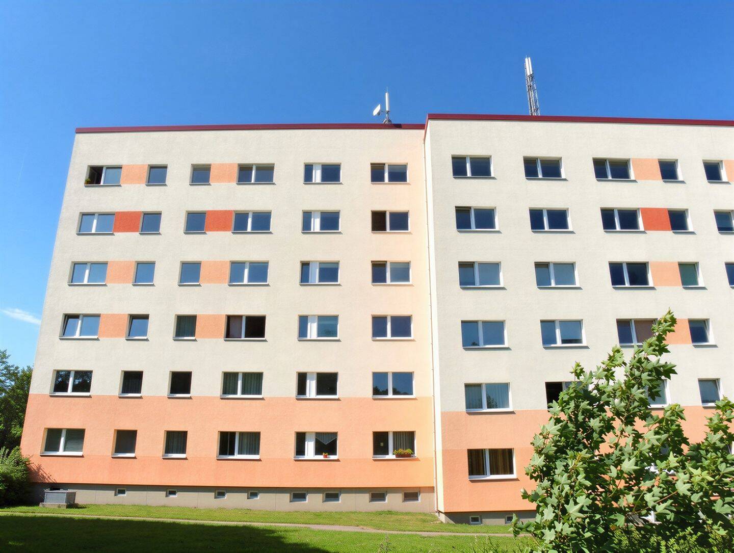 Gemütliches 1-Zimmer-Apartment im 5. Obergeschoss mit Singleküche – Leipzig – Bild 1 von 8