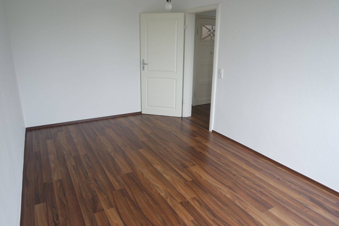 Eutritzsch - schöne Singlewohnung im Leipziger Norden mit Tageslichtbad und Balkon – Leipzig – Vorschaubild 4