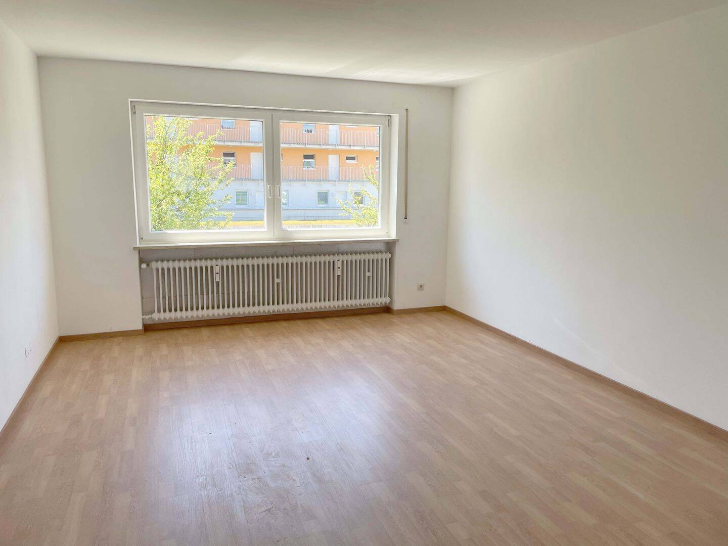 Mehrfamilienwohnhaus mit 6 Wohneinheiten – Regensburg – Vorschaubild 7