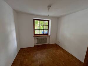 3,5-Zi-Whg.+Einbaukü., off. Kamin, Südterrasse+Gartenbenutzung im inn. Westen – 93049 Regensburg – Vorschaubild 4