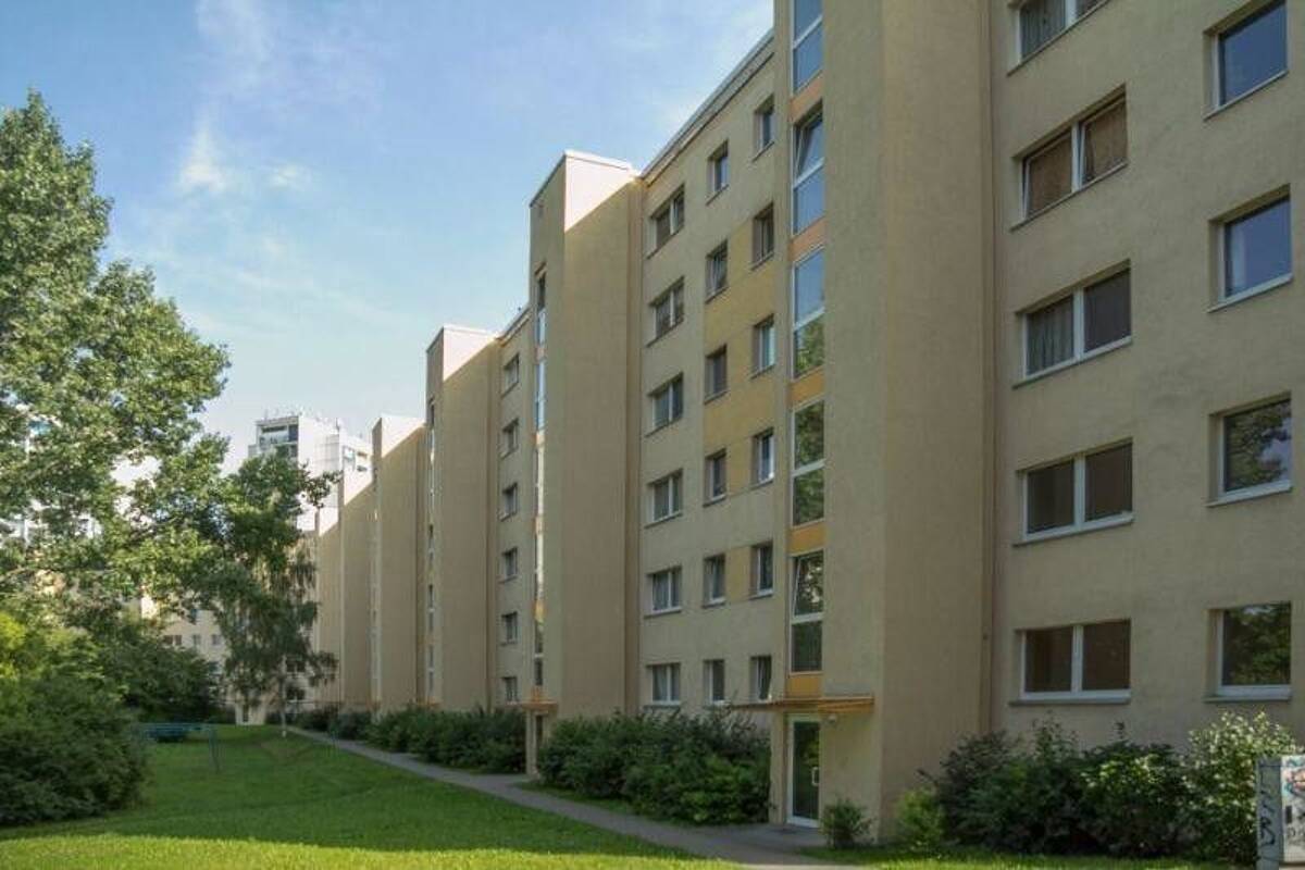 3-Zimmer-Wohnung mit Wohnküche und Balkon – 1169 Dresden – Bild 1 von 3