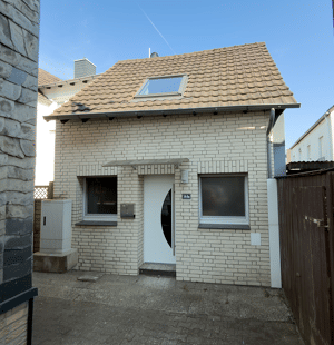 Einziehen & Wohlfühlen: modernisiertes Haus mit Garten & Terasse