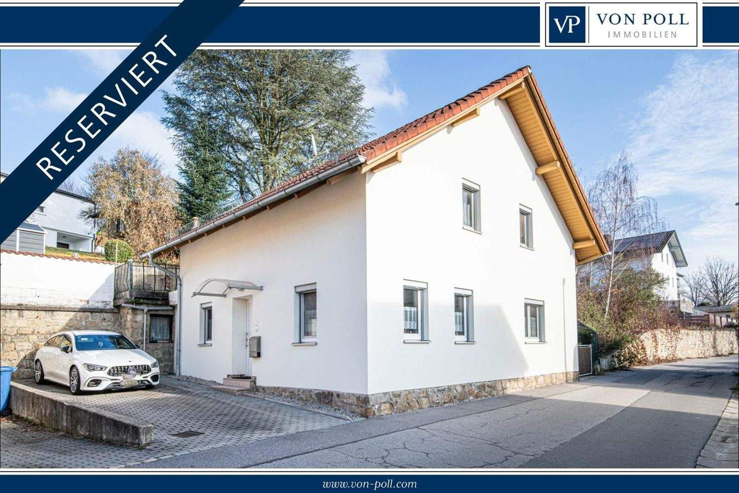 Einfamilienhaus mit gepflegtem Garten, Terrasse und Brunnenwasser-Genuss – Cham – Bild 1 von 9