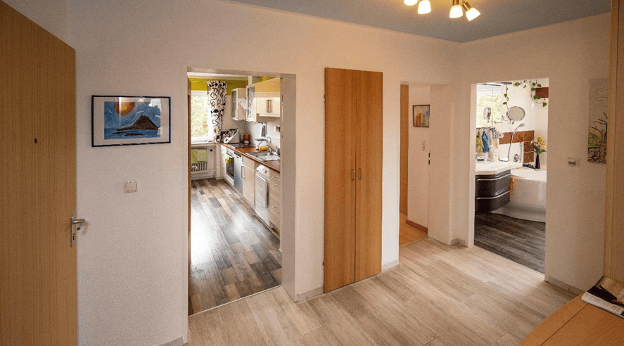 Großzügige und moderne 3-Zimmer-Wohnung mit Balkon in Top-Lage – direkt an der Stadtgrenze zu Haunstetten