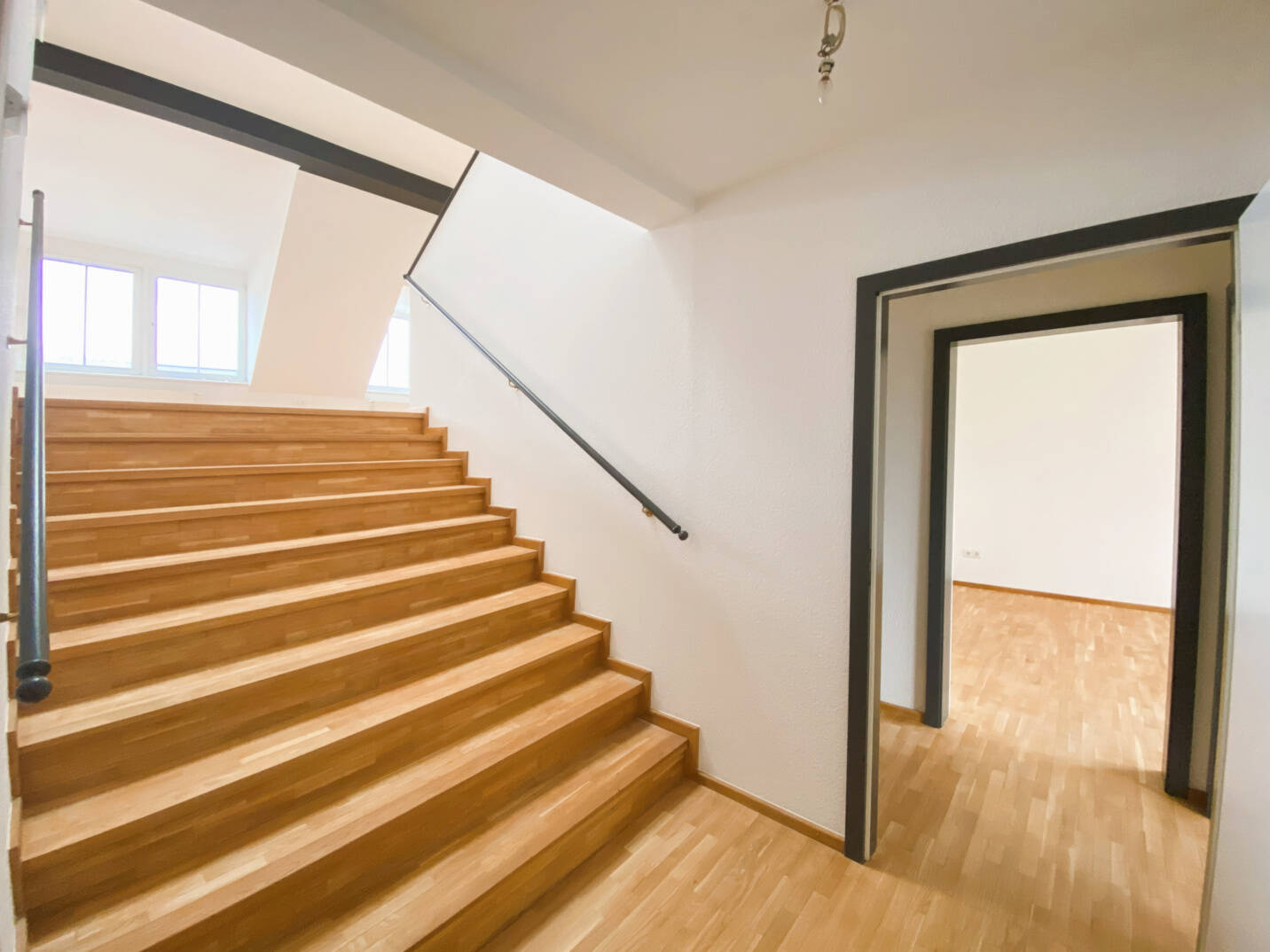 Exklusive 5-Raum-Wohnung im Waldstraßenviertel – Leipzig – Vorschaubild 2