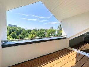 Traumhafter Weitblick inklusive: Sonnige 3-Zi.-Dachgeschosswohnung mit Einzelgarage – 70567 Stuttgart – Vorschaubild 6