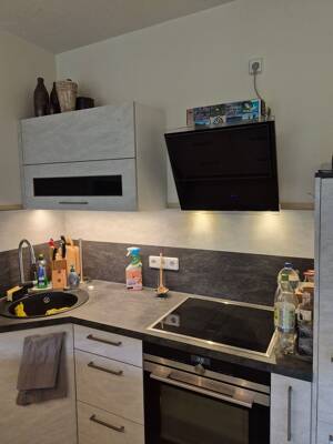 Ab Sep 26: 2 Zimmer Wohnung in DD-Pieschen elbnah mit Balkon, Küche, Dusche, Badewanne & TG Stellplatz – 1139 Dresden – Vorschaubild 2