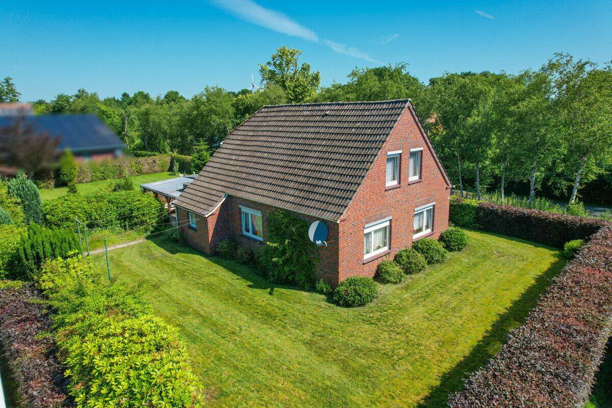 Aus Alt mach Neu - Einfamilienhaus mit großem Potenzial in ruhiger Wohnlage! – Aurich – Vorschaubild 2