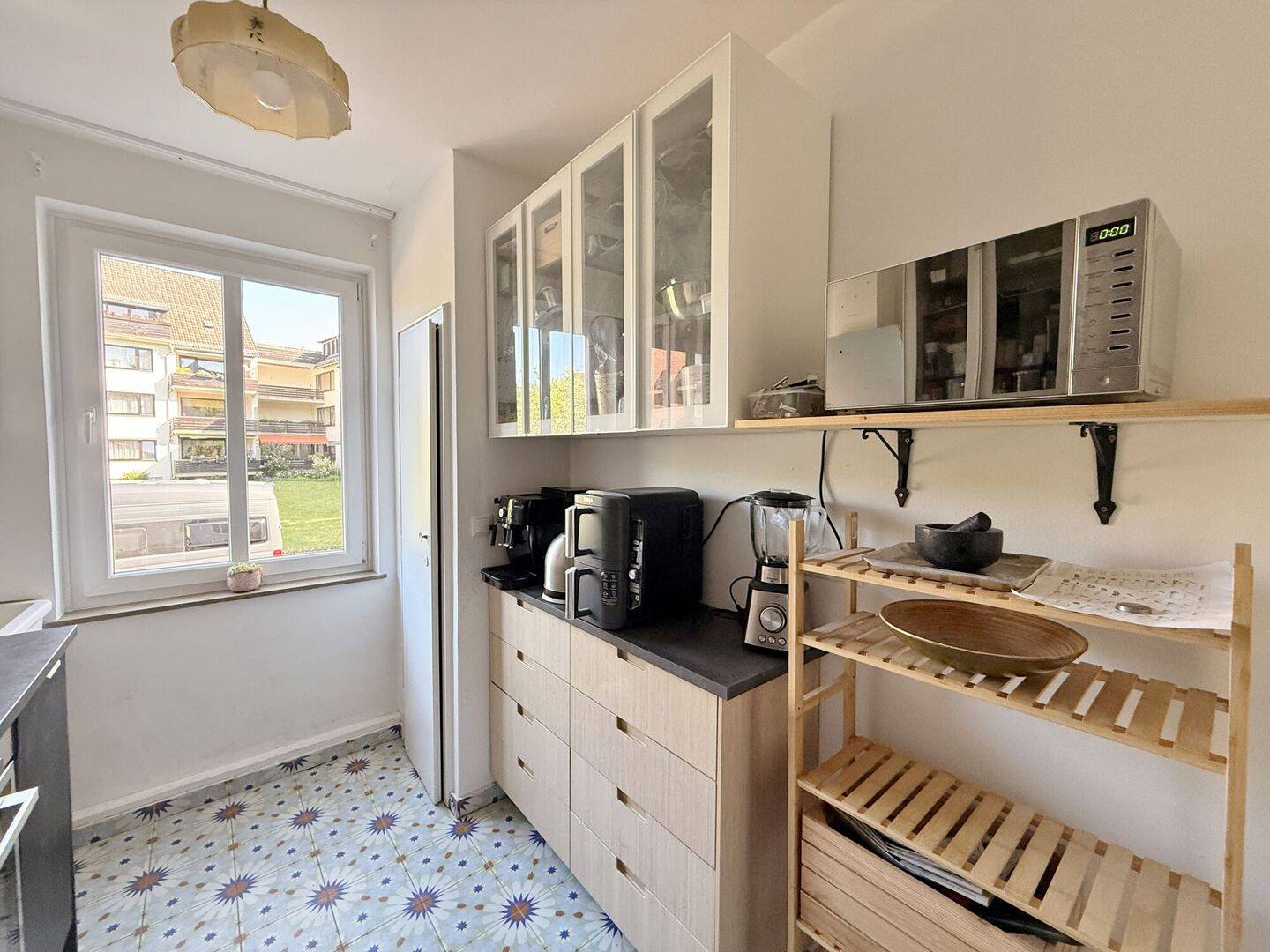 Toplage! Modernisierte Dreizimmerwohnung mit ausgebautem Bodenzimmer! – Bremen – Vorschaubild 9