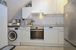 Geschmackvoll möblierte 2-Zimmer Wohnung mit Terrasse in Wiesbaden Westend – 65195 Wiesbaden – Vorschaubild 2