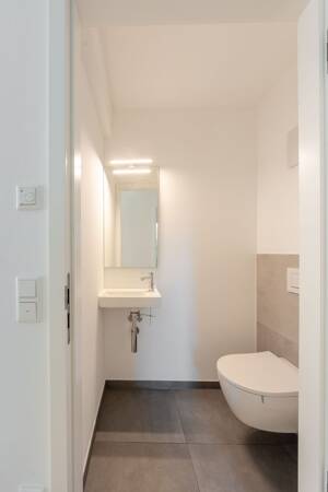 Exklusive 3-Zimmer-Wohnung mit zwei Terrassen - direkt am Neckar – 69118 Heidelberg – Vorschaubild 5
