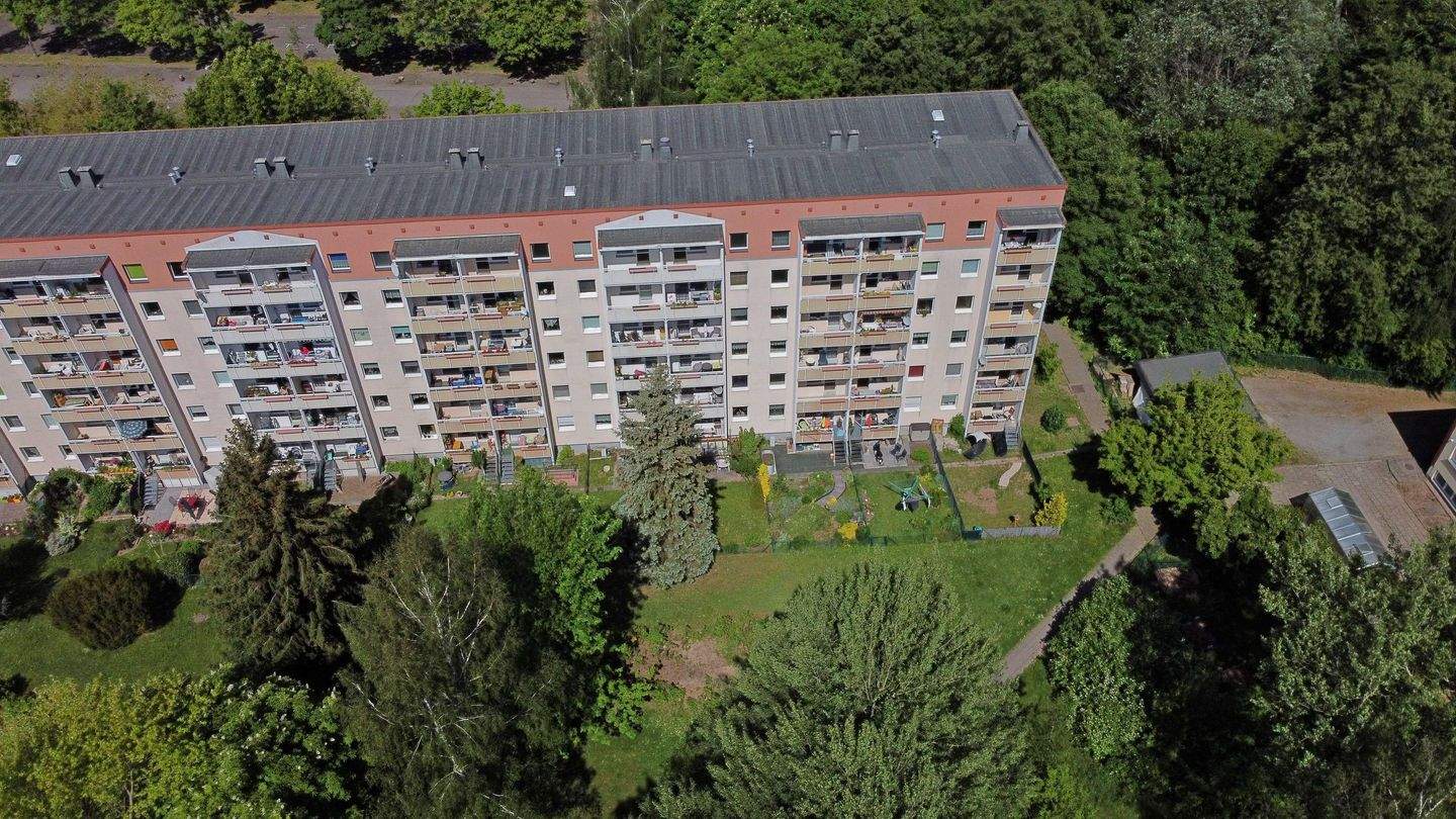 Top-Angebot in Chemnitz Kappel: 5 vermietete Eigentumswohnungen, teils mit Aufzug, 5 Balkone – Chemnitz – Bild 1 von 9