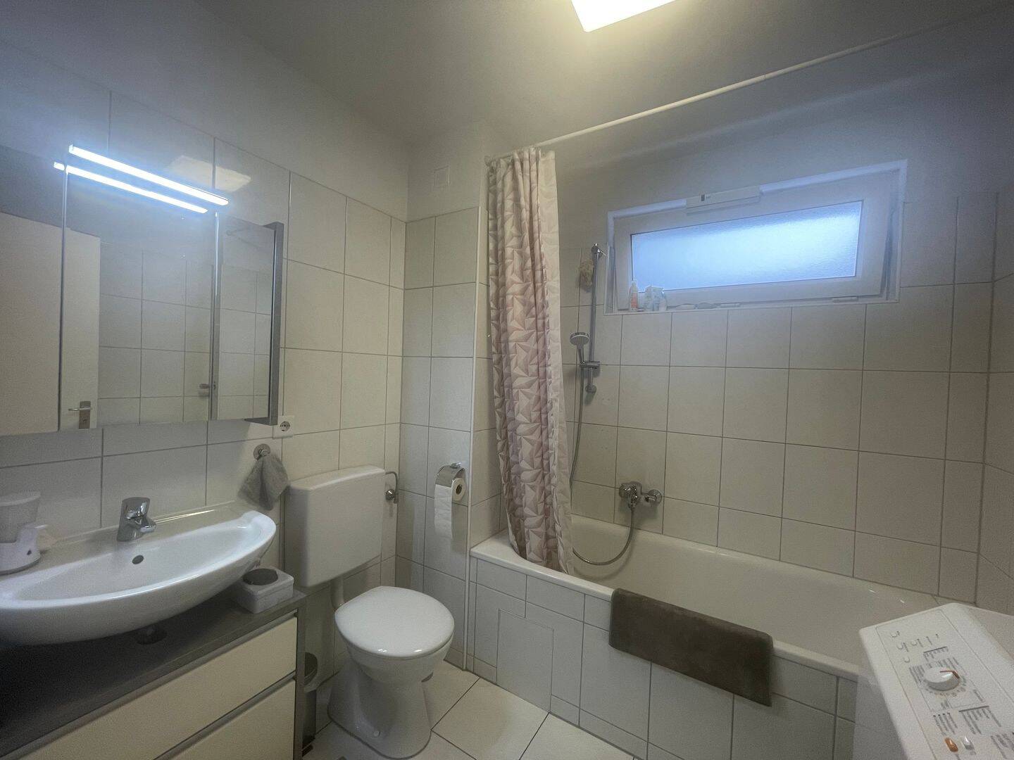 Gut geschnittene 3-Zimmer Wohnung mit Balkon – Nürnberg – Vorschaubild 7