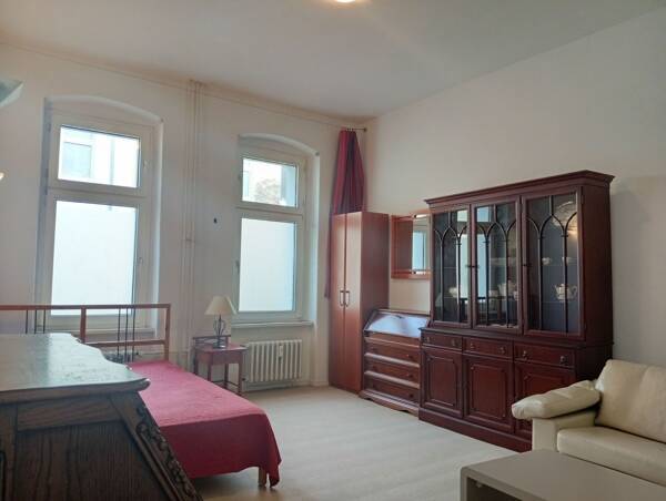 1 Zimmer-Altbau-TOP Innenringlage-Provisionsfrei