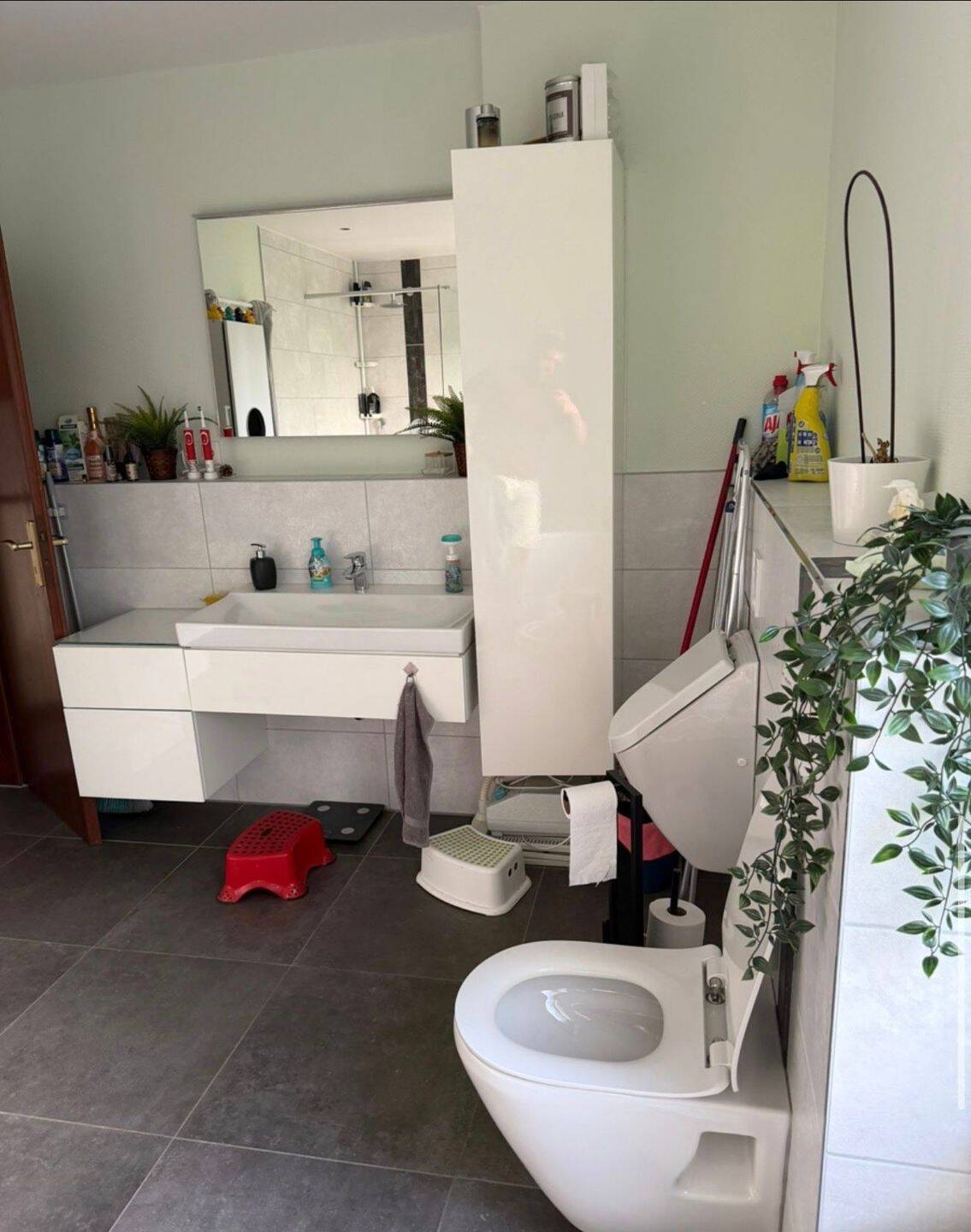Gepflegtes Einfamilienhaus mit modernisiertem Innenbereich, Garten & Vollkeller – Oberhausen – Vorschaubild 8