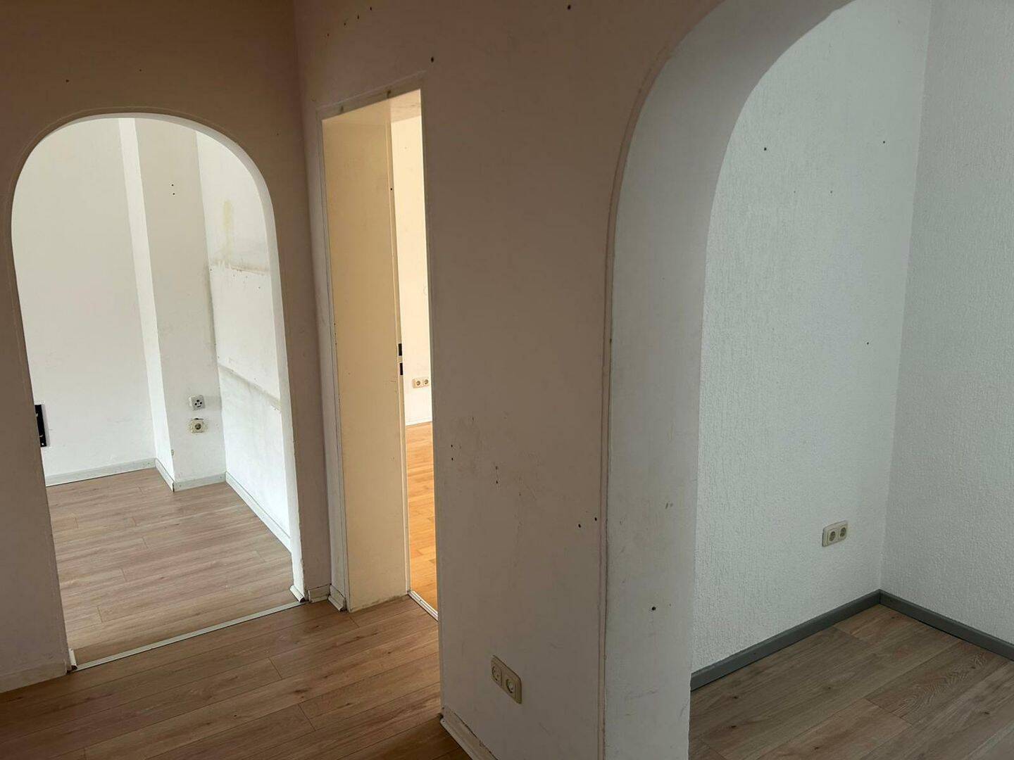 Elegante Maisonettewohnung mit Balkon in erstklassiger Lage von Essen-Holsterhausen. – Essen – Vorschaubild 4